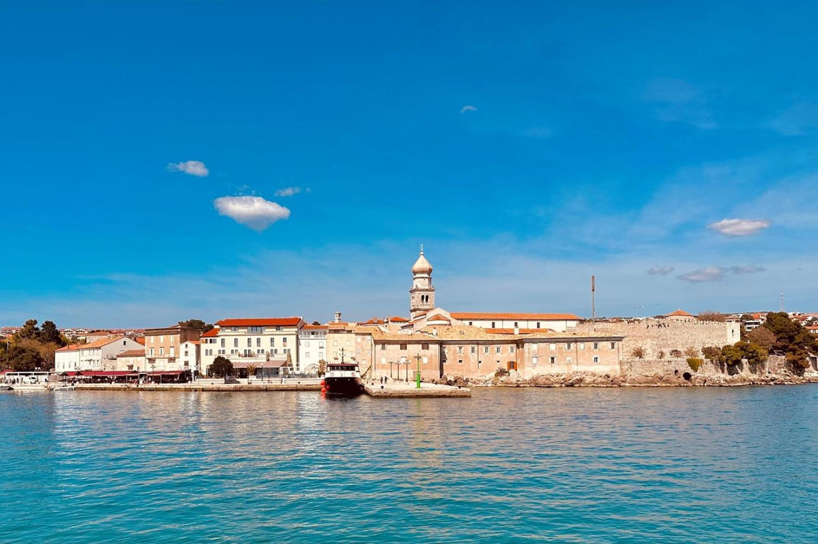 Guest House Helena Close To Beach Krk Town Exterior foto