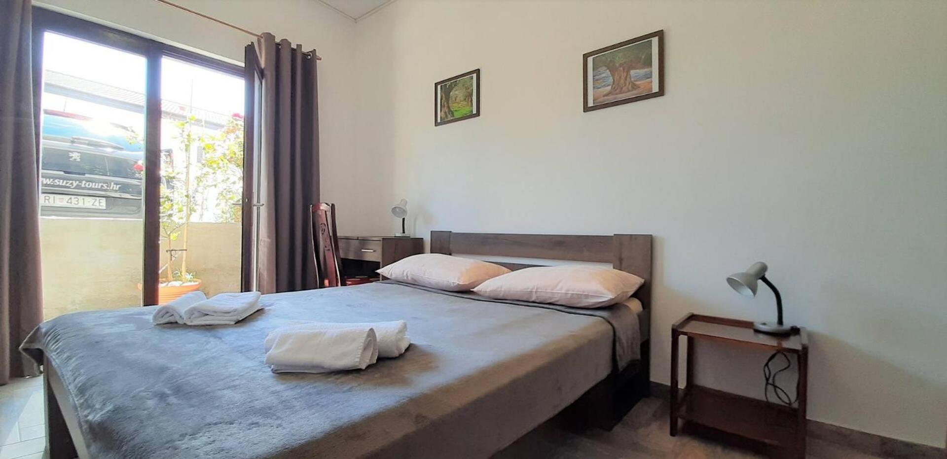 Guest House Helena Close To Beach Krk Town Exterior foto